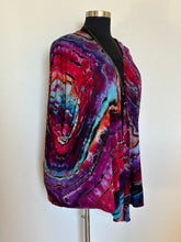 Load image into Gallery viewer, Women’s 4X Reverse Geode Kimono in ‘Ruby Waves’
