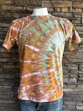 Load image into Gallery viewer, Men’s Small T-Shirt in ‘Wild Thing’

