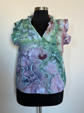 Load image into Gallery viewer, Women’s XL Geode Sleeveless Crinkle Gauze Top in ‘Tide Pool’
