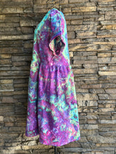 Load image into Gallery viewer, Women’s Medium (could fit a large too) Linen/Rayon Geode V-Neck Babydoll Dress with Pockets in ‘Northern Lights’
