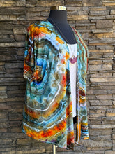 Load image into Gallery viewer, Women’s Large Geode Kimono in ‘Labradorite’
