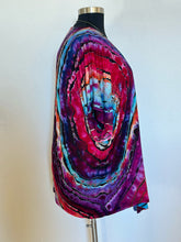 Load image into Gallery viewer, Women’s 4X Reverse Geode Kimono in ‘Ruby Waves’
