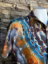 Load image into Gallery viewer, Men’s Medium Reverse Geode 100% Rayon Short Sleeve Button Up Shirt in ‘Midnight Jasper’
