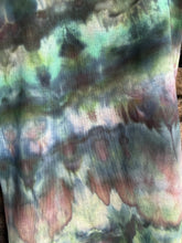 Load image into Gallery viewer, Women’s XXL Petite Pact Organic Cotton Leggings Yoga Pants in ‘Dark Enchantment’
