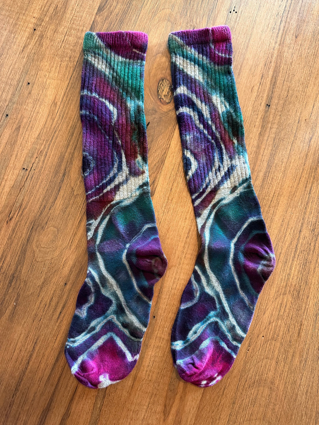 Adult Reverse Geode Slouchy Socks in ‘Mermaid Tail’