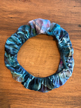 Load image into Gallery viewer, Custom Geode Steering Wheel Cover for Suzie
