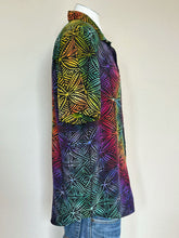Load image into Gallery viewer, Men’s Large 100% Rayon Button Up Shirt in ‘Kaleidoscope’ Spiral
