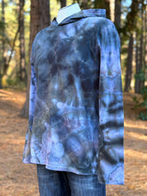 Load image into Gallery viewer, Men’s Medium Geode Hooded Long Sleeved Shirt in ‘Raven’
