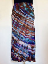 Load image into Gallery viewer, Women’s XL Maxi Skirt in ‘Dark Star’ Twist
