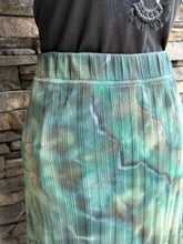 Load image into Gallery viewer, Women’s Large Pact Organic Cotton Geode Ribbed Midi Skirt in ‘Moss Agate’
