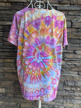 Load image into Gallery viewer, Custom Spiral T-Shirt in ‘Bird Song’ &amp; Linen Cropped Pants for Monika
