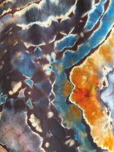 Load image into Gallery viewer, Men’s Medium Reverse Geode 100% Rayon Short Sleeve Button Up Shirt in ‘Midnight Jasper’
