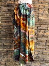 Load image into Gallery viewer, Women’s Large (fit like a medium) Geode Rayon Split Leg Pull-on Pants in ‘Rooster’
