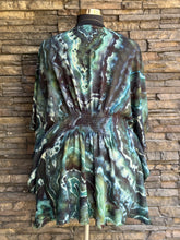 Load image into Gallery viewer, Women’s 1X Geode Linen/Hemp Kimono with Frayed Hem in ‘Moss Agate’
