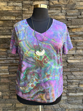 Load image into Gallery viewer, Women’s 1X Geode 100% Cotton V-Neck T-Shirt in ‘Midnight Opal’
