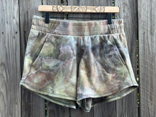 Load image into Gallery viewer, Women’s Medium Mid-rise French Terry Shorts in ‘Pewter’
