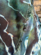 Load image into Gallery viewer, Women’s 1X Geode Linen/Hemp Kimono with Frayed Hem in ‘Moss Agate’

