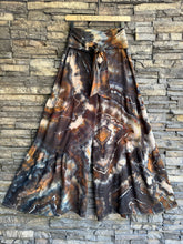 Load image into Gallery viewer, Women’s Medium 100% Viscose Geode Tiered Flared Leg Pull-On Pants with Tie in ‘Turkey Tail Mushroom’
