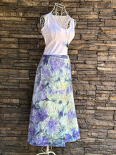 Load image into Gallery viewer, Custom Skirts for Colleen
