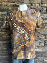 Load image into Gallery viewer, Men’s Medium Geode Short Sleeved Henley T-Shirt in ‘Turkey Tail Mushroom’

