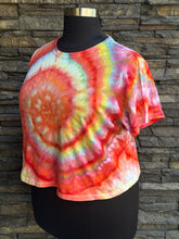 Load image into Gallery viewer, Women’s XL Cropped Spiral T-Shirt in ‘Tropical Daydream’
