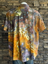 Load image into Gallery viewer, Men’s 2XL Geode Knit Button-up Short Sleeved Shirt in ‘Maligano Jasper’
