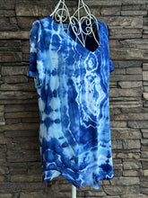 Load image into Gallery viewer, Women’s Medium Geode V-Neck Short Sleeved Rayon Top in ‘Azurite’
