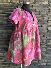 Load image into Gallery viewer, Women’s XXL Geode Linen/Rayon Babydoll Dress with Pockets in ‘Warrior Princess’
