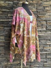 Load image into Gallery viewer, Women’s One Size (Fits M-3X best) Linen/Rayon Geode Kimono in ‘Mother Nature’

