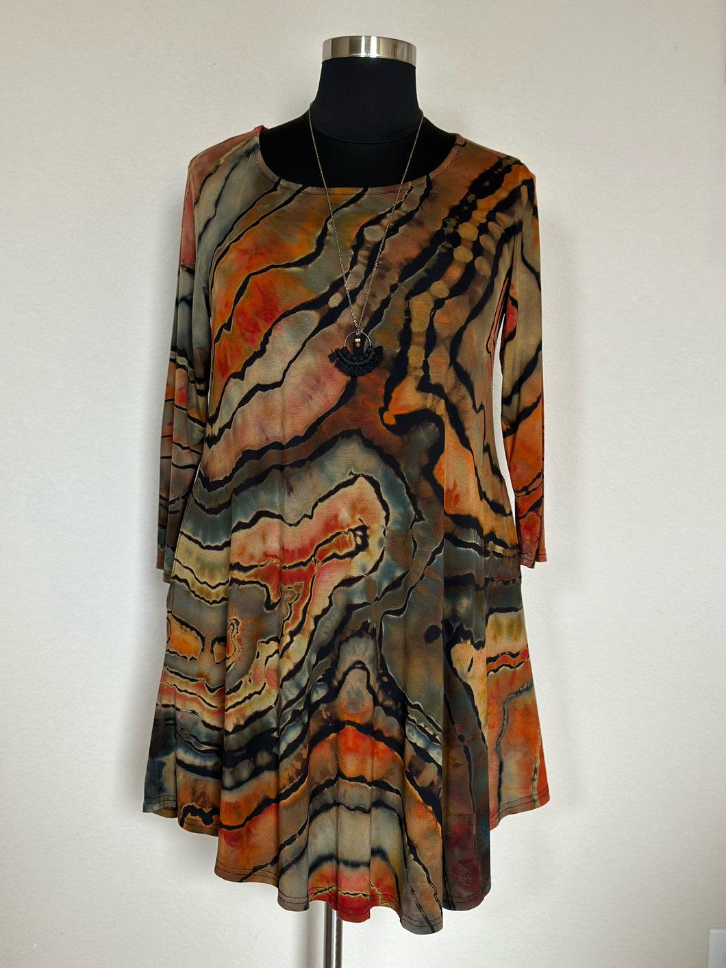 Women’s 1X Reverse Geode 3/4 Sleeve Dress with Pockets