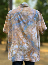 Load image into Gallery viewer, Men’s 3X Geode Flax/Cotton Button Up Short Sleeved Shirt in ‘Blue Gray’
