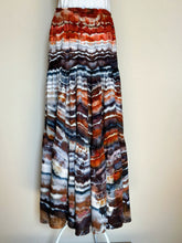 Load image into Gallery viewer, Women’s XS (fits like a small) Geode 100% Rayon Caravan Maxi Skirt in ‘Painted Hills, Or’
