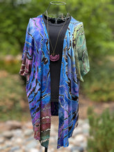 Load image into Gallery viewer, Custom Reverse Geode Kimono in ‘Abalone’ for Sue
