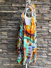 Load image into Gallery viewer, Women’s Medium Geode Sleeveless Cardigan with Pockets in ‘Koroit Boulder Opal’
