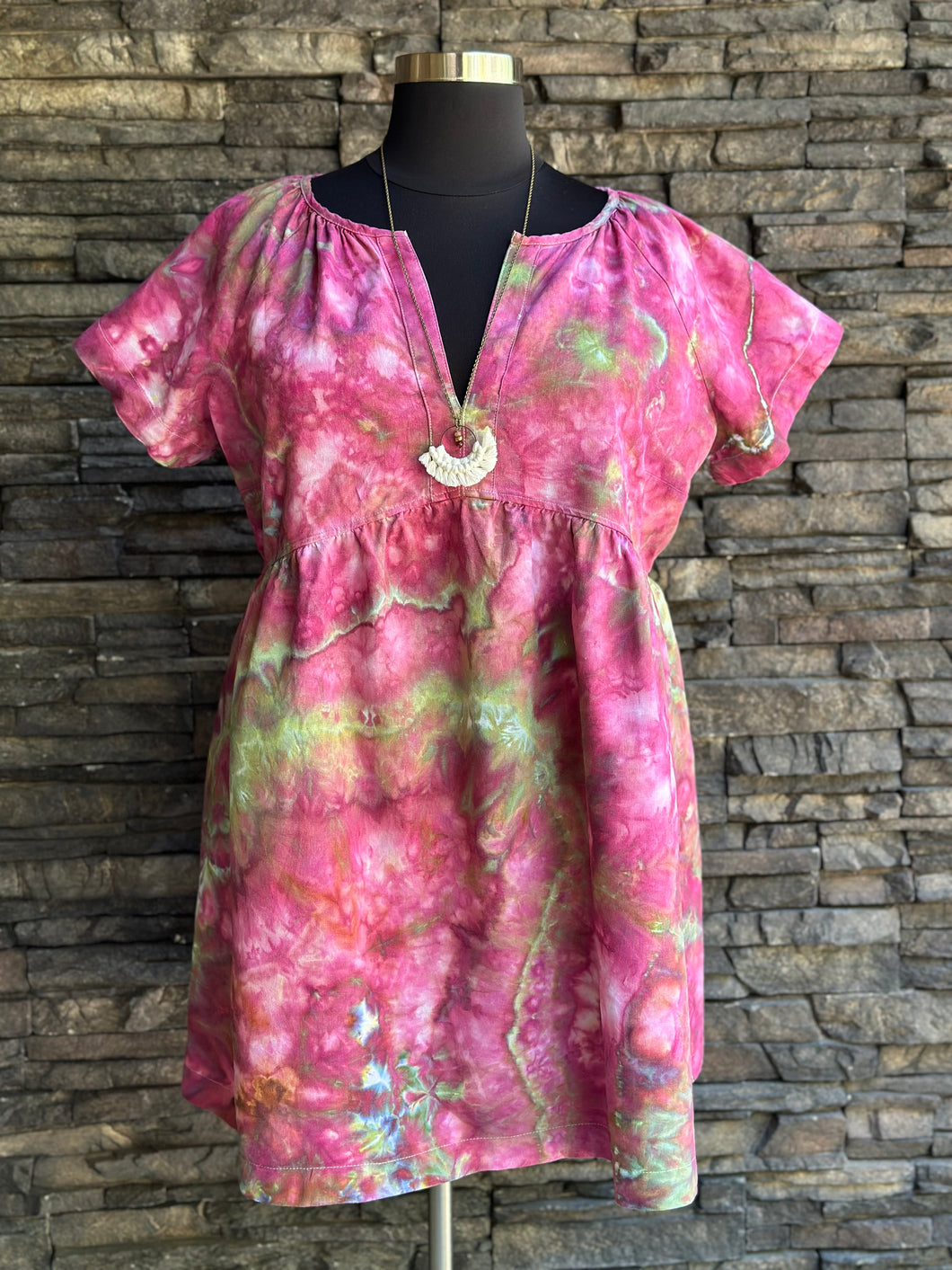 Women’s XXL Geode Linen/Rayon Babydoll Dress with Pockets in ‘Warrior Princess’