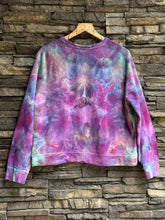 Load image into Gallery viewer, Women’s XL 100% Cotton Crewneck Sweatshirt with Heart in ‘Northern Lights’
