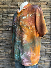 Load image into Gallery viewer, Men’s Large Short Sleeve Button Up Shirt in ‘Woodland Camo’
