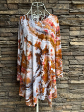 Load image into Gallery viewer, Women’s Large 3/4 Sleeve Geode Tunic in ‘Canyon Rose’
