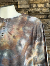 Load image into Gallery viewer, Men’s Large Geode Long Sleeved Henley in ‘Turkey Tail Mushroom’
