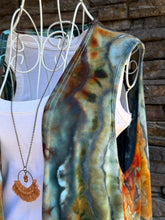 Load image into Gallery viewer, Women’s Medium Geode Sleeveless Cardigan with Pockets in ‘Boulder Turquoise’
