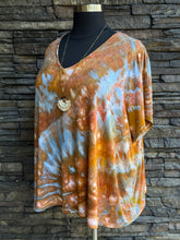 Load image into Gallery viewer, Women’s 4X Luxe V-Neck T-Shirt in ‘Copper Canyon’ Waves
