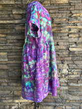 Load image into Gallery viewer, Women’s Medium (could fit a large too) Linen/Rayon Geode V-Neck Babydoll Dress with Pockets in ‘Northern Lights’
