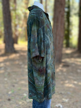 Load image into Gallery viewer, Men’s 3XL Geode 100% Rayon Button Up Short Sleeved Shirt in ‘Moss Agate’
