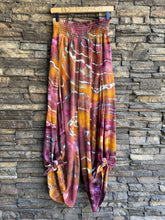 Load image into Gallery viewer, Women’s Large Geode 100% Rayon Split-Leg Wide-Leg Pants in ‘Black Cherry Gold’
