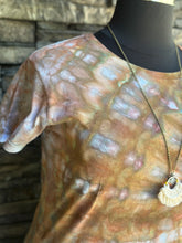 Load image into Gallery viewer, Women’s XL 100% Cotton T-Shirt in ‘Wild Thing’
