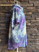 Load image into Gallery viewer, Women’s Large Short Sleeved Button Up Blouse Shirt Top in ‘Avalon’
