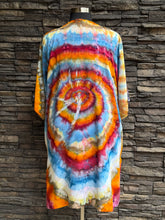 Load image into Gallery viewer, Women’s L/XL Woven Rayon Karma Kimono with Pockets in ‘Desert Springs’

