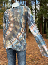 Load image into Gallery viewer, Men’s Medium Long Sleeved Henley in ‘Turkey Tail Mushroom’
