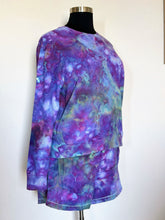 Load image into Gallery viewer, Women’s XXL 2 Piece Pullover Sweatshirt with Pockets and Thumbholes &amp; Shorts Lounge Set in ‘Alchemist’
