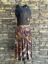 Load image into Gallery viewer, Women’s Large Geode Knee Length Skirt with Ruched Waistband &amp; Pockets in ‘Turkey Tail Mushroom’
